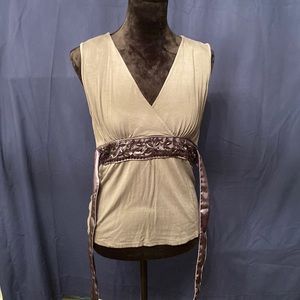 White house Black market top medium